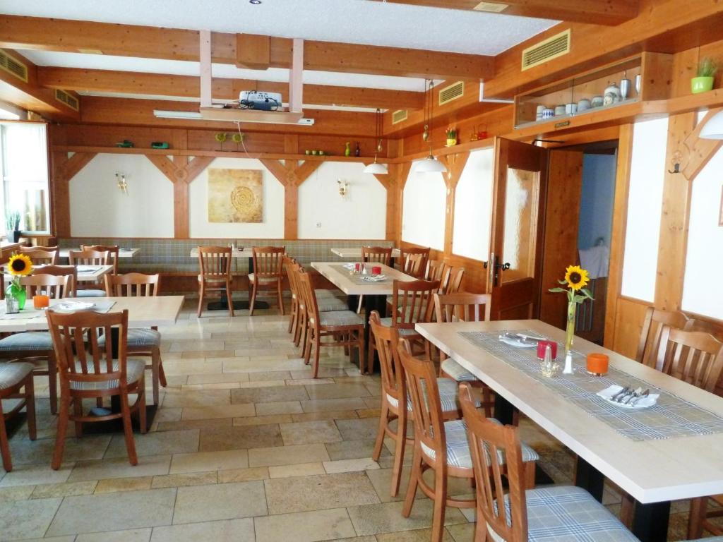Gasthof Zum Brunnen Mörnsheim Екстериор снимка